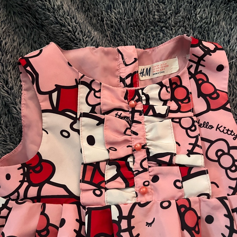 Girls hello Kitty dress - Picture 3 of 5
